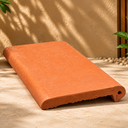 Borda Remati 11,5 x 24 cm em cerâmica terracota, com perfil arredondado